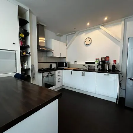 New 5min Tu & Center Garden Cleo 代夫特